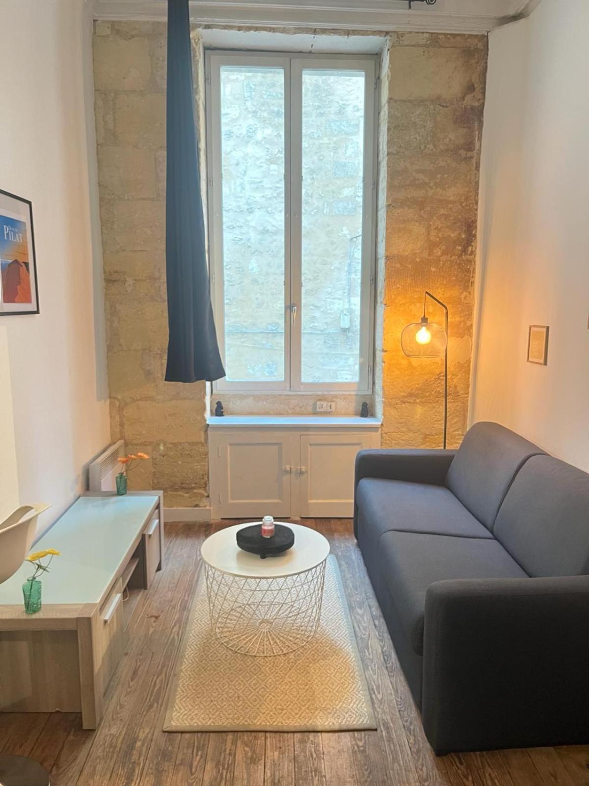 Bel Appartement Avec Mezzanine En Plein Centre De Bordeaux Exterior foto